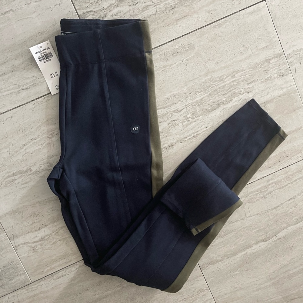 NWT Abercrombie & Fitch leggings